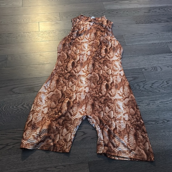 SHEIN Snake skin romper playsuit Sz Large - Picture 3 of 14